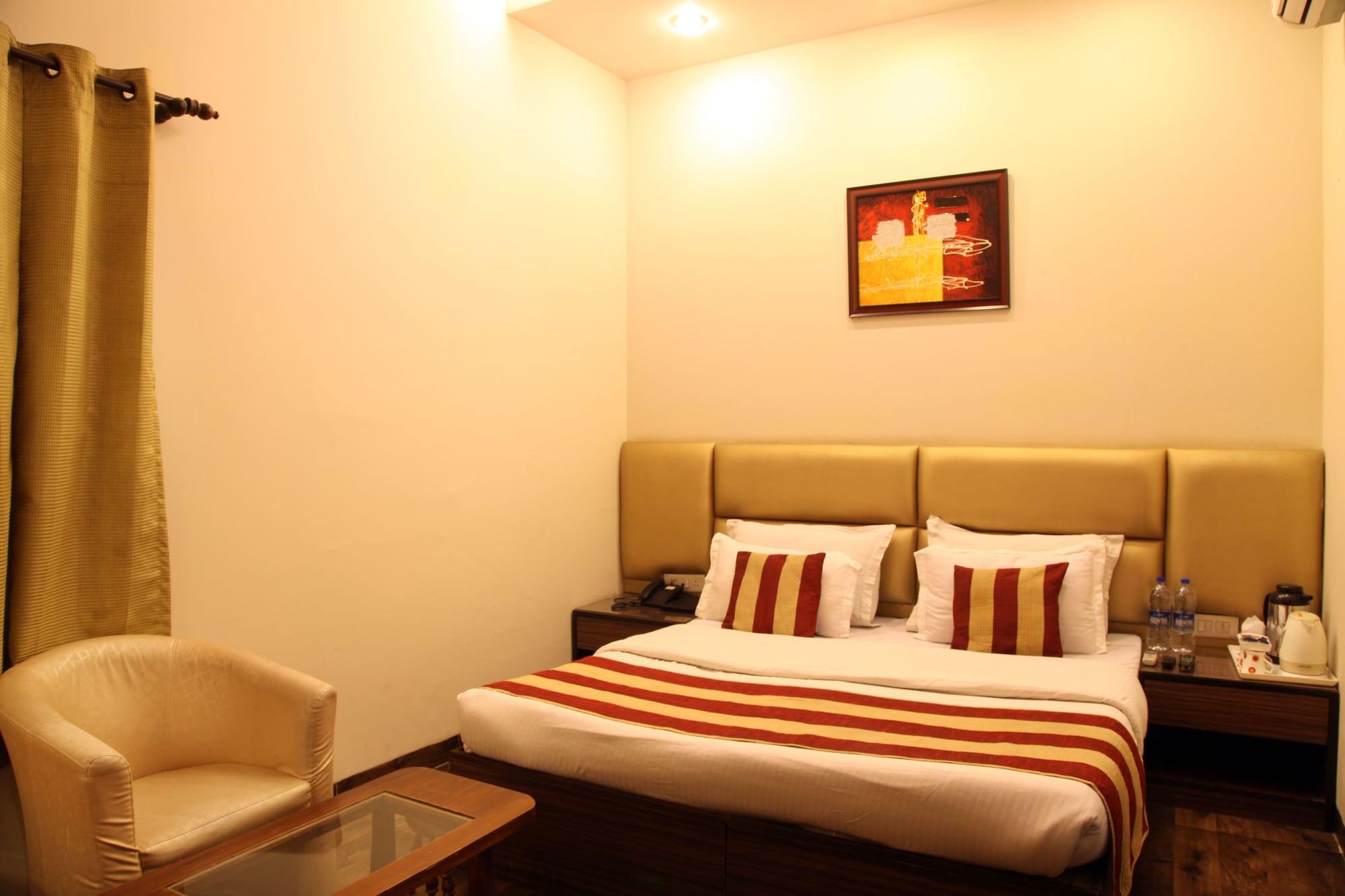Rupam Hotel Delhi  Exterior foto