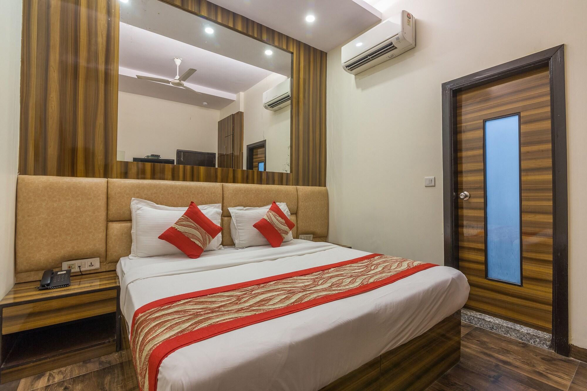 Rupam Hotel Delhi  Exterior foto