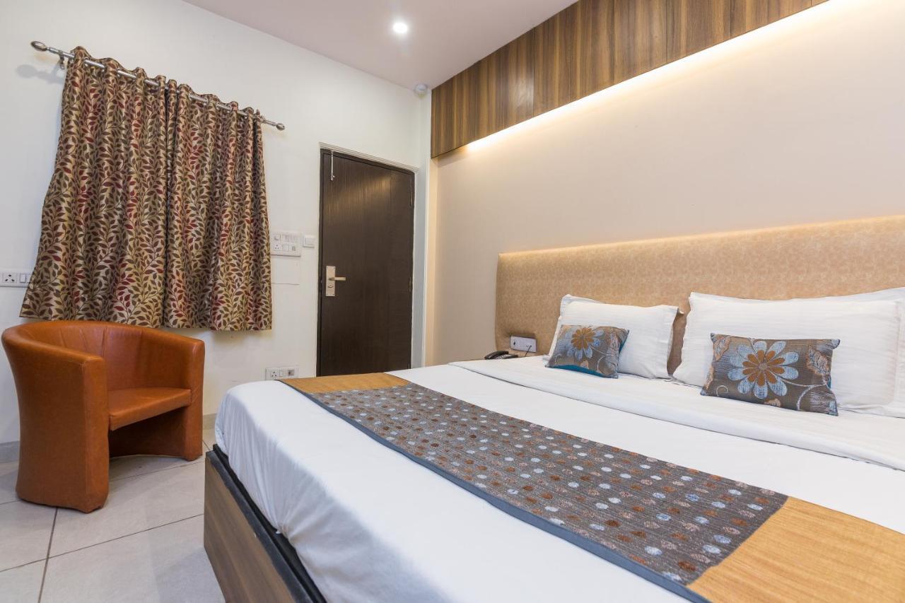 Rupam Hotel Delhi  Exterior foto